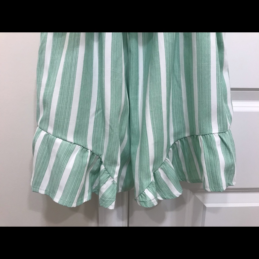 Green Ruffle Hem Romper - Picture 3 of 5